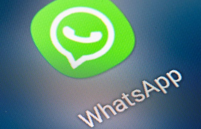 WhatsApp sei für KI-Unternehmen ein wichtiger Zugangspunkt zu Verbrauchern in Europa, teilte EU-Wettbewerbskommissarin Teresa Ribera mit.<span class='image-autor'>Foto: dpa/Fabian Sommer</span>