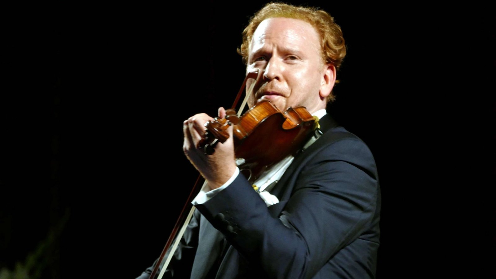 Der irisch-deutsche Geiger Daniel Hope leitet das Kammerorchester Zürich seit 2016.Foto: imago images/Ukrinform