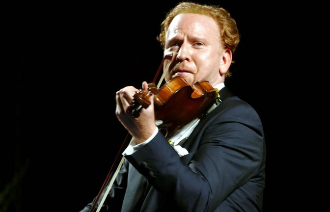 Der irisch-deutsche Geiger Daniel Hope leitet das Kammerorchester Zürich seit 2016.<span class='image-autor'>Foto: imago images/Ukrinform</span>
