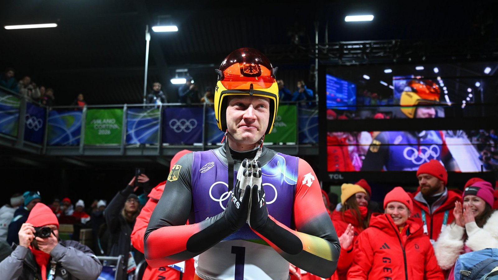 Der Rodler Max Langenhan holte das erste Gold für Deutschland bei den Winterspielen von Mailand und Cortina. Er siegte im Einsitzer.Foto: Robert Michael/dpa Der Rodler Max Langenhan holte das erste Gold für Deutschland bei den Winterspielen von Mailand und Cortina. Er siegte im Einsitzer.Foto: Robert Michael/dpa