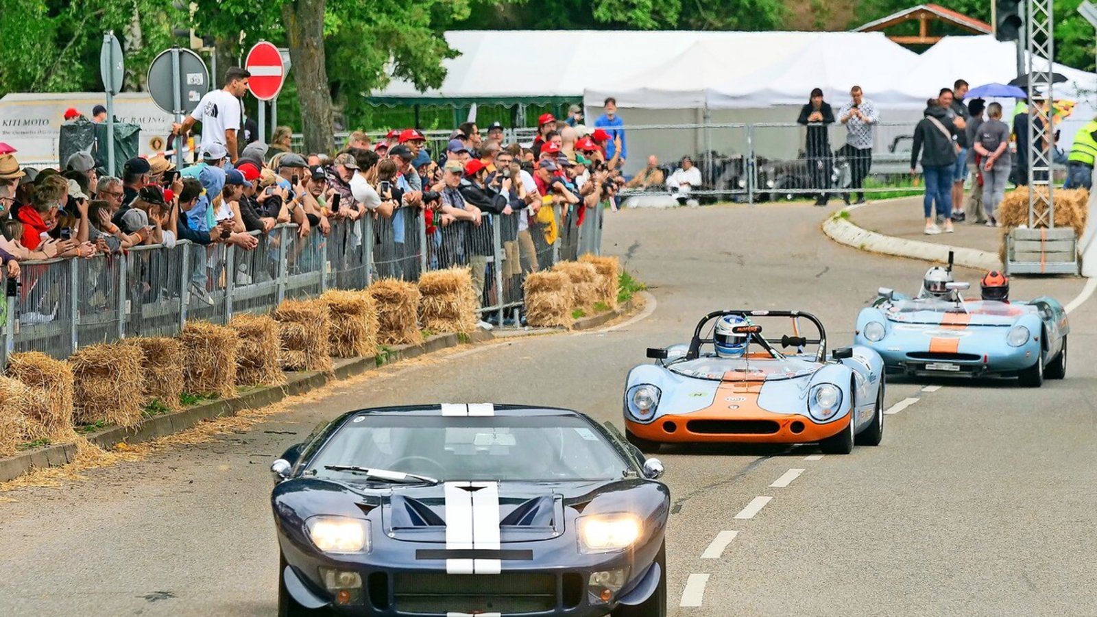 Oldtimer-Fans können beim Solitude Revival Motorsport längst vergangener Tage hautnah erleben.Foto: Simon Granville