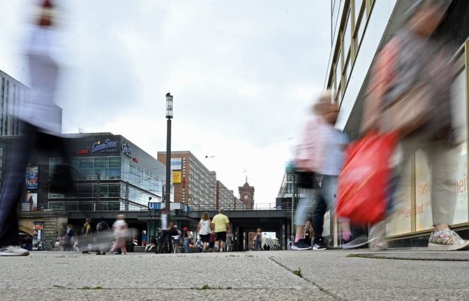 Vor allem der stationäre Handel tut sich derzeit schwer. Deutlich besser läuft das Online-Geschäft (Symbolfoto).<span class='image-autor'>Malin Wunderlich/dpa</span>
