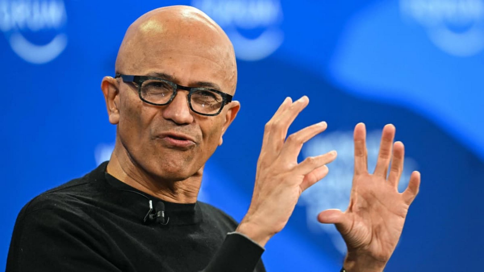 Microsoft-Chef Satya Nadella präsentiert bei Vorlage der jüngsten Quartalszahlen einen der höchsten Gewinne, die ein Unternehmen jemals in einem Geschäftsjahr erzielt hat.FABRICE COFFRINI/AFP