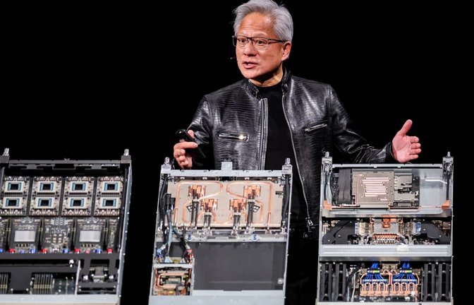 Nvidia-Chef Jensen Huang: Wie lange wird es ihm noch gelingen, die Fantasien der Anleger rund um Künstliche Intelligenz zu befeuern?<span class='image-autor'>I-HWA CHENG/afp</span>