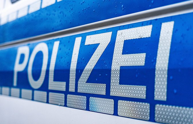 Die Polizei sucht Zeugen eines tödlichen Verkehrsunfalls. (Symbolbild)<span class='image-autor'>Foto: IMAGO/Kirchner-Media/IMAGO/Bahho Kara</span>