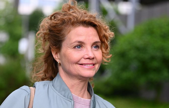Annette Frier kämpft sich in „Frier und Fünfzig“ durch die Wechseljahre.<span class='image-autor'>Foto: Joyn/Willi Weber</span>