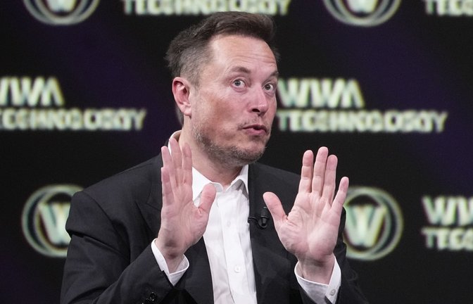 Elon Musk wird auf seiner Plattform Twitter ausfällig.<span class='image-autor'>Foto: dpa/Michel Euler</span>