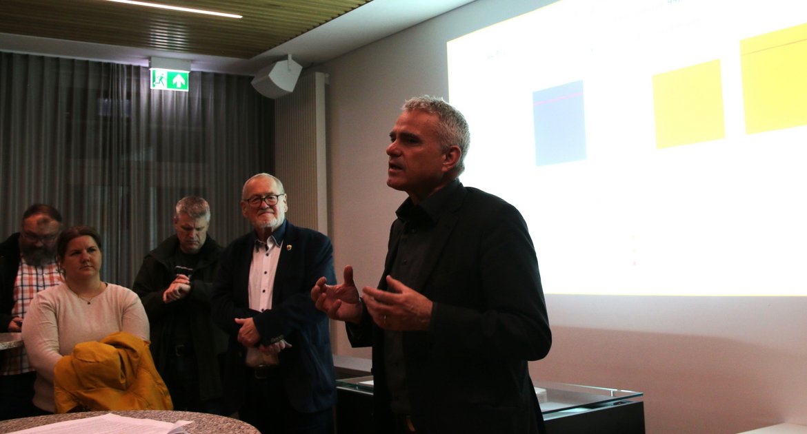 Bürgerentscheid Windkraft Energiepark Alleenfel Bürgermeister Holger Albrich Foto: Mross