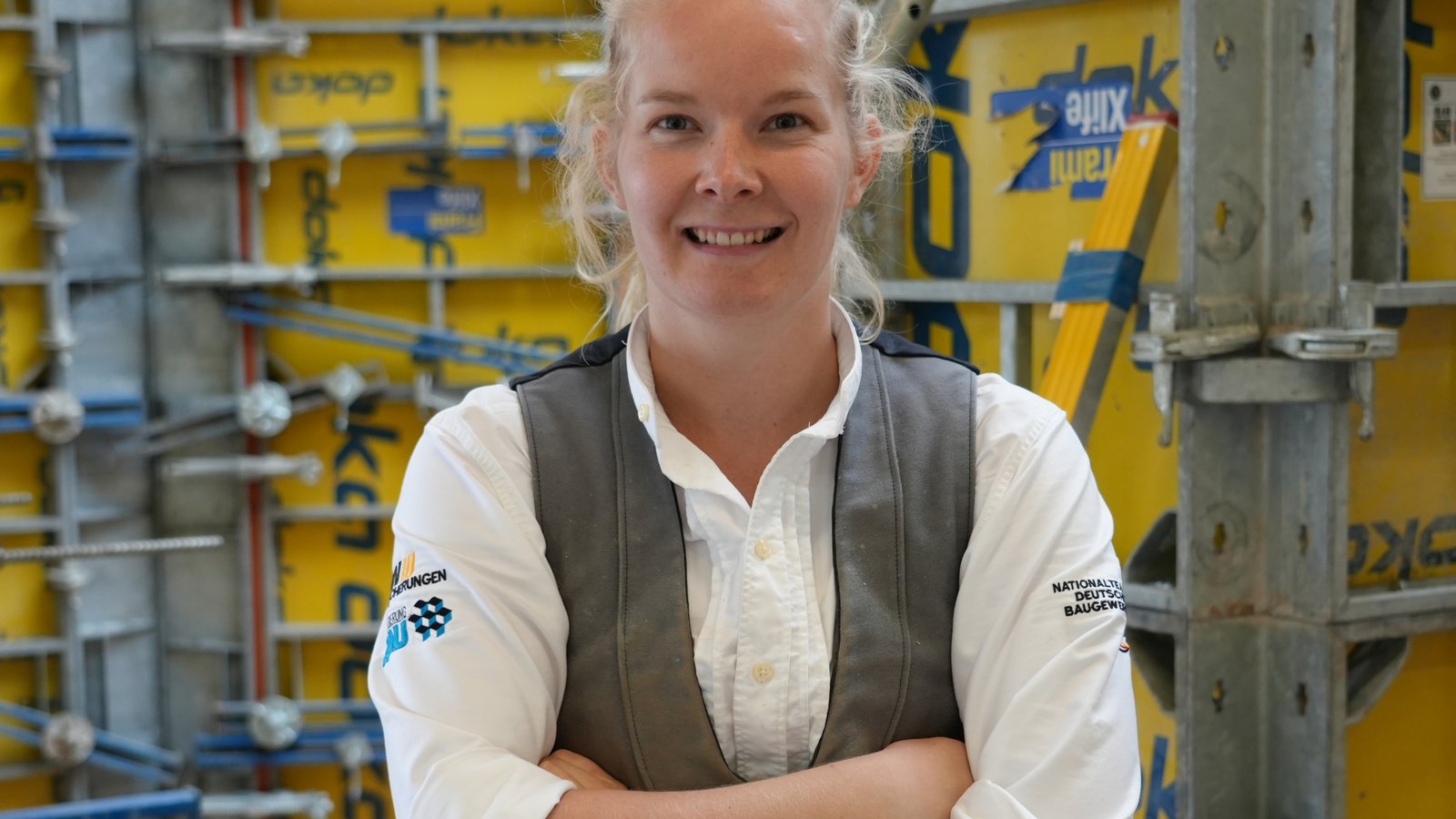 Jule Janson aus Mühlacker greift nach der Weltmeisterschaft im Baugewerbe. Als erste Frau hat sie die Deutsche Meisterschaft im Betonbauen schon geholt, Ende November kämpft sie mit dem Nationalteam in Salzburg um die Weltspitze. Foto: p