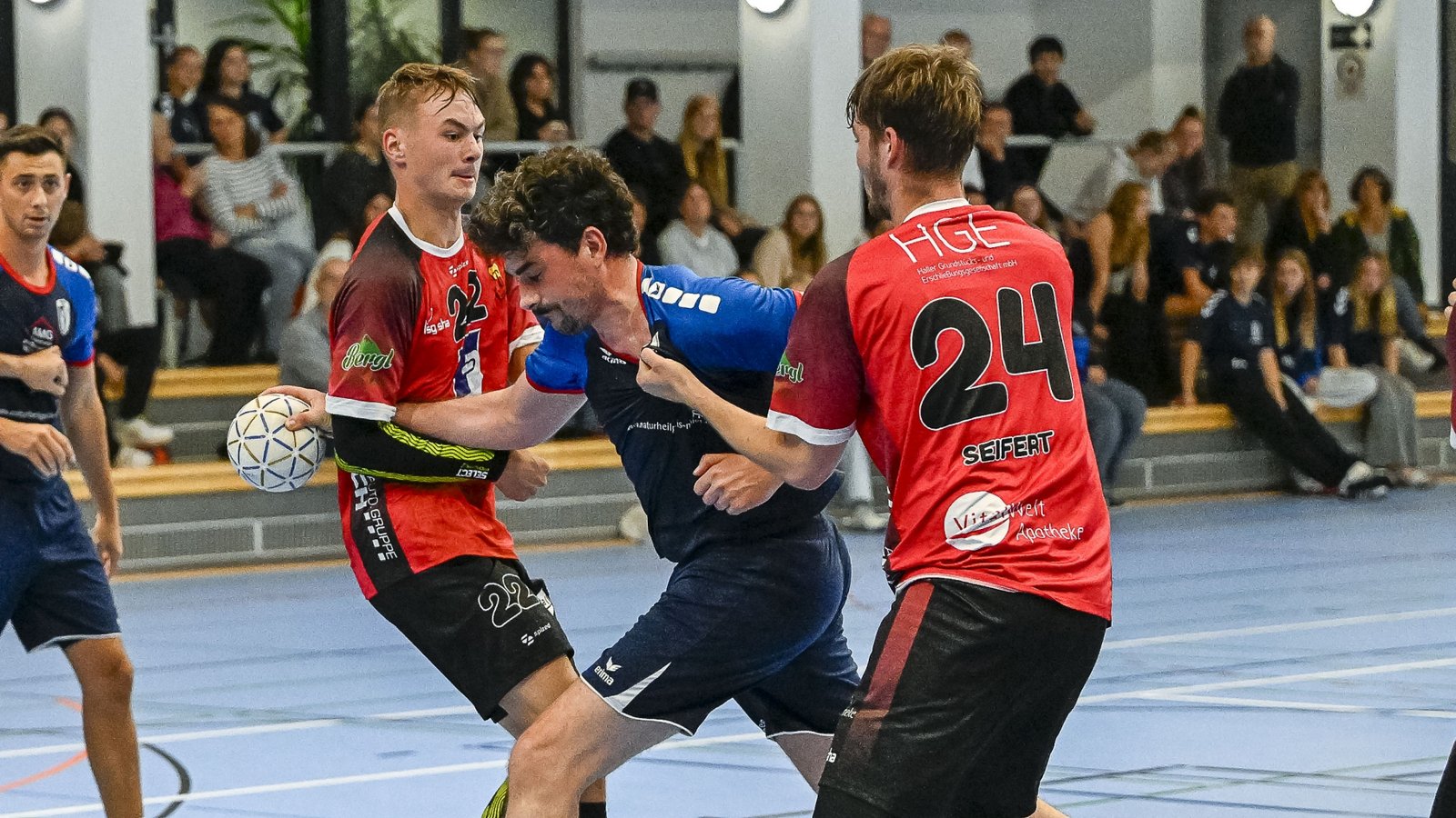 Gelingt Jens Gergen (Mitte) mit Oberriexingen die nächste Steigerung? Foto: Leitner