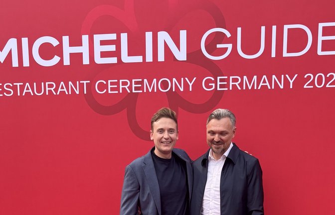 Fabian Obergfell von der Mühle am Schluchsee (links), neuer Zwei-Sterner, und Peter-Hagen Wiest (Eatrenalin und Ammolite Europa Park), das Eatrenalin hat jetzt auch einen Stern.<span class='image-autor'>Foto: Anja Wasserbäch</span>
