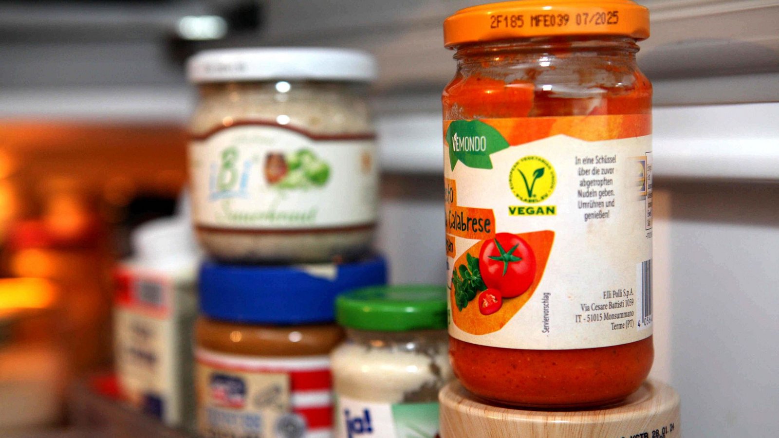 Ist, wo vegan draufsteht auch vegan drin? Verbraucherschützer fordern eine verbindliche Kennzeichnung.Foto: picture alliance/dpa/Daniel Karmann Ist, wo vegan draufsteht auch vegan drin? Verbraucherschützer fordern eine verbindliche Kennzeichnung.Foto: picture alliance/dpa/Daniel Karmann