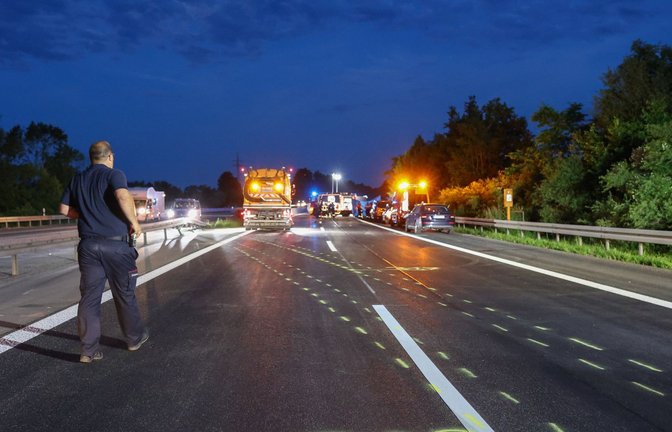 Der Unfallort war stundenlang gesperrt.<span class='image-autor'>Foto: dpa/Förster</span>