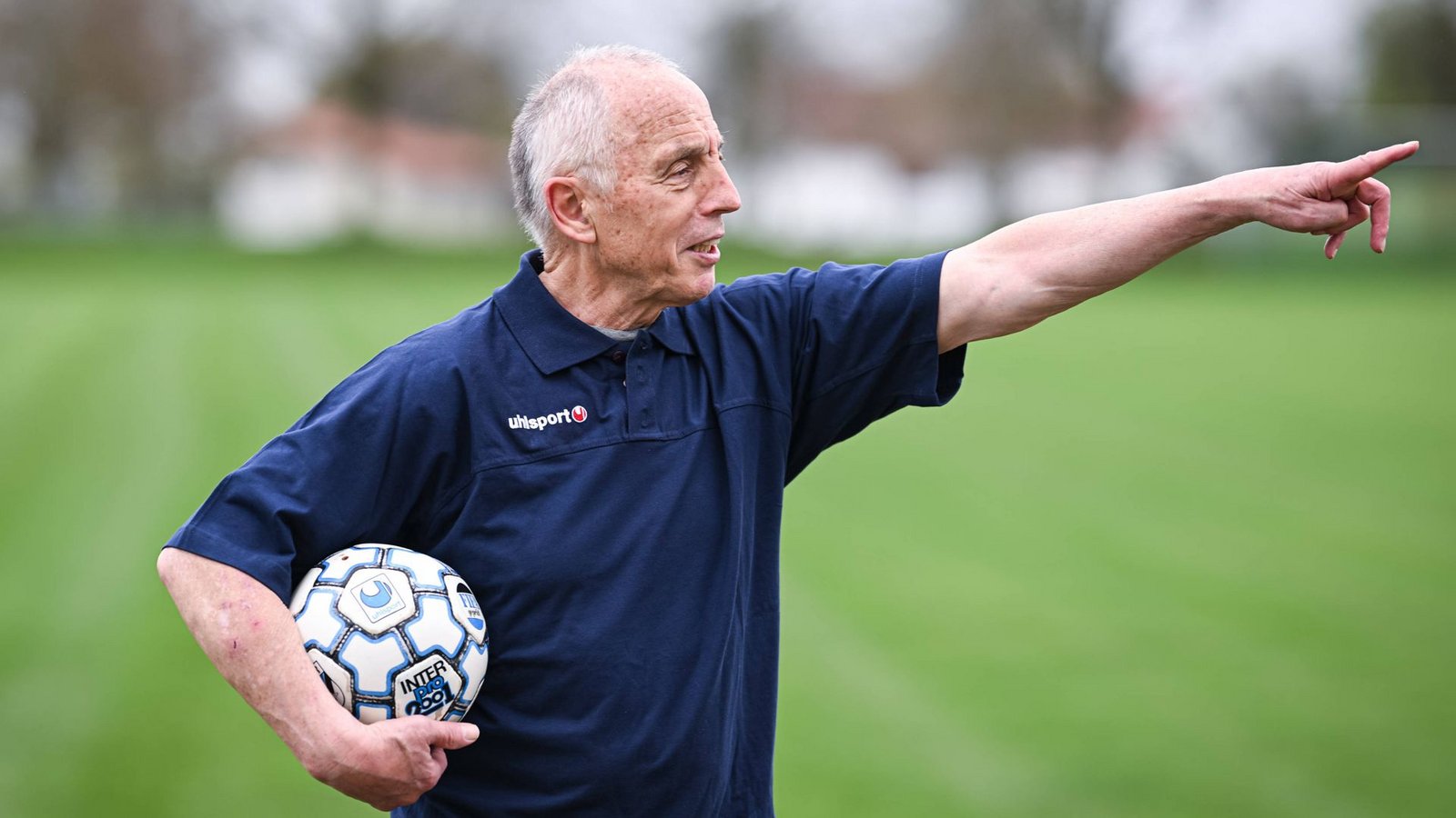 Wolfgang Geiger steigt bei den Blauen ein.Foto: IMAGO/Ulmer/Teamfoto Wolfgang Geiger steigt bei den Blauen ein.Foto: IMAGO/Ulmer/Teamfoto