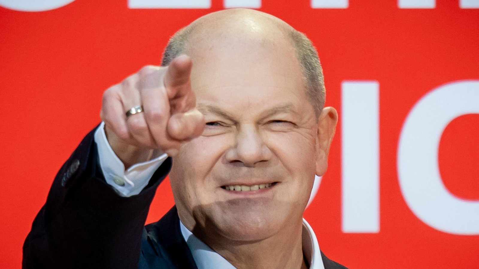 Bundeskanzler Olaf Scholz präsentierte sich in der SPD-Zentrale kämpferisch und optimistisch.Foto: dpa/Michael Kappeler