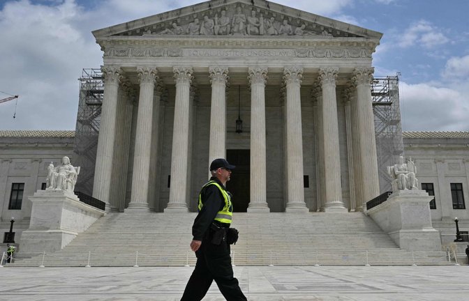 Der Supreme Court wies damit am Mittwoch einen Antrag der Regierung gegen die Entscheidung einer untergeordneten Instanz ab.<span class='image-autor'>Foto: AFP/MANDEL NGAN</span>