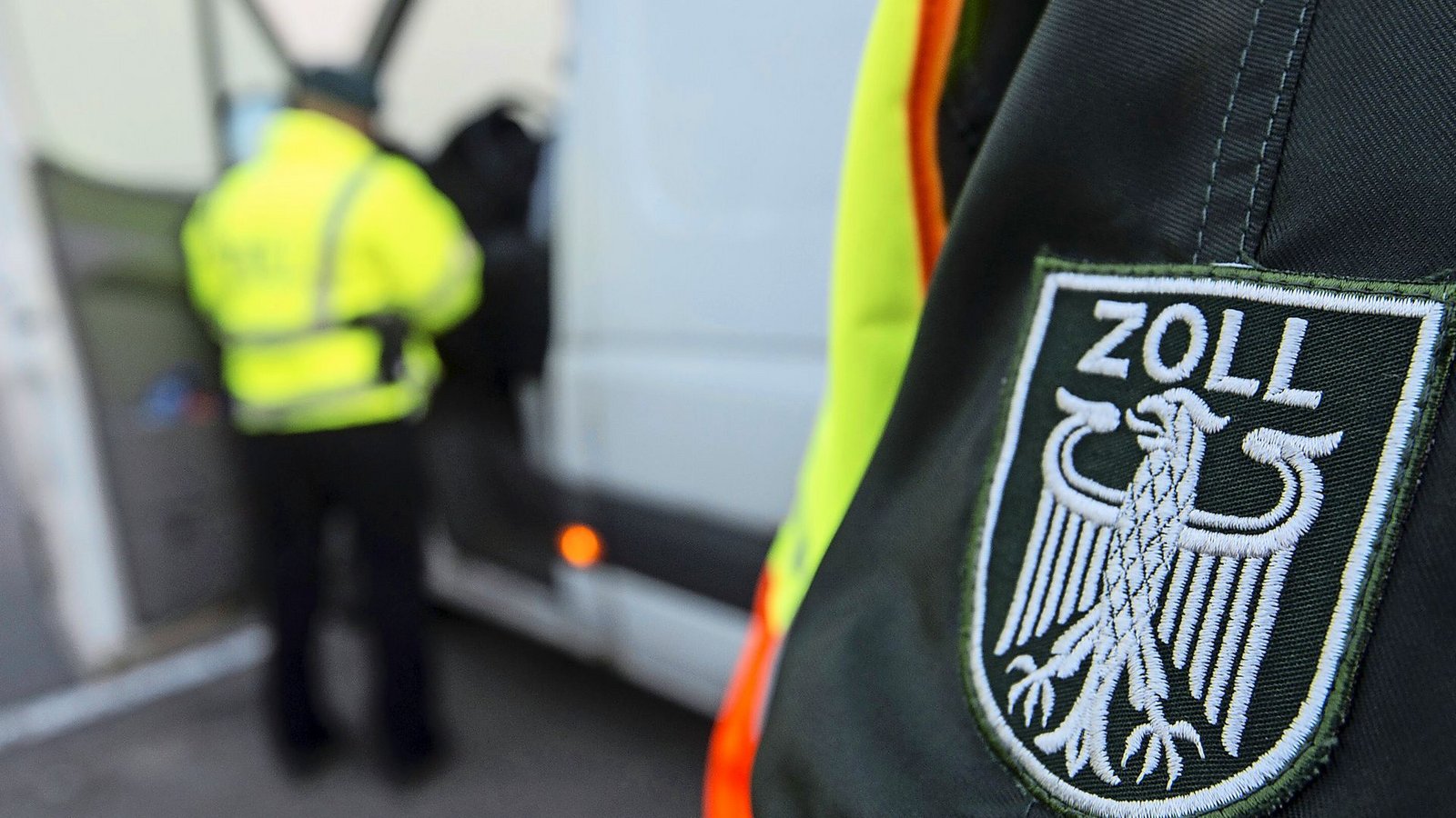 Der Zoll hat Paketzentren im Südwesten kontrolliert. (Symbolbild)Foto: dpa/Daniel Maurer