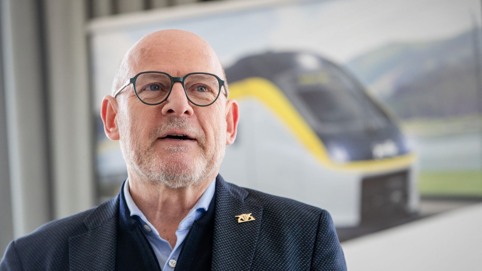 Winfried Hermann sieht beim Schienenverkehr im Land noch viel Luft nach oben.Foto: Lichtgut/Christoph Schmidt Winfried Hermann sieht beim Schienenverkehr im Land noch viel Luft nach oben.Foto: Lichtgut/Christoph Schmidt