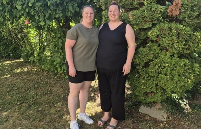 Die Schwestern Julia Berger (links) und Nadine Bach spielen seit ihrer Jugend meist zusammen beim SV Fellbach Handball<span class='image-autor'>Susanne Degel</span>