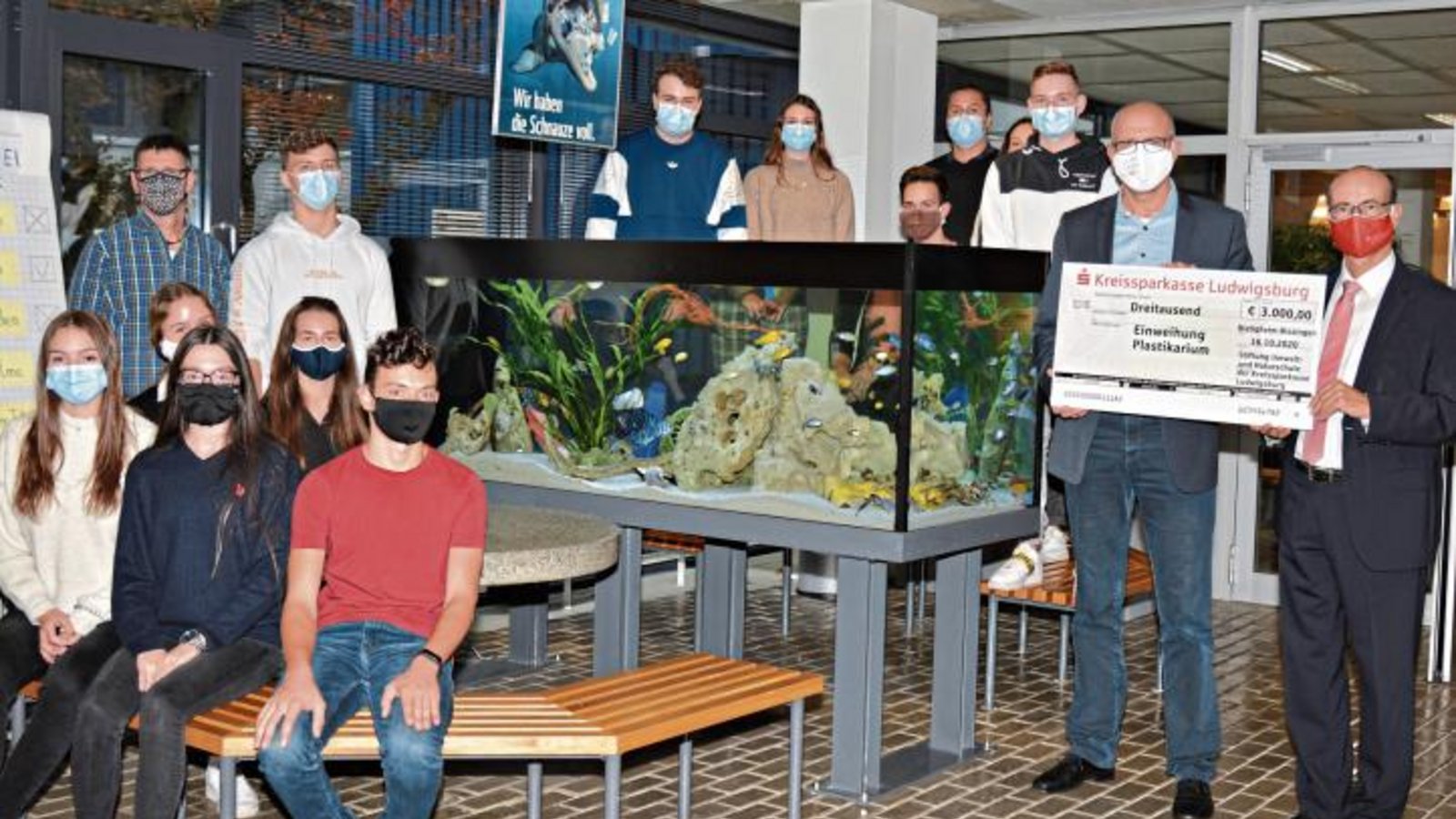 Einweihung des Plastikariums an der Beruflichen Schule. Foto: p Einweihung des Plastikariums an der Beruflichen Schule. Foto: p