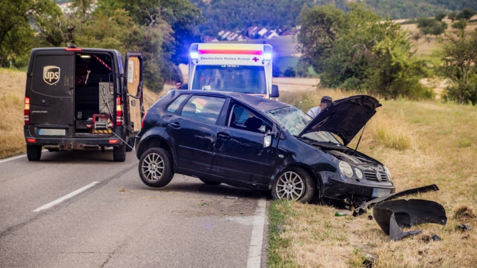 Der VW Polo war nicht mehr fahrbereit und musste abgeschleppt werden.SDMG/Schulz Der VW Polo war nicht mehr fahrbereit und musste abgeschleppt werden.SDMG/Schulz