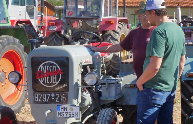 Ein rarer Eicher ED-Schlepper zu Besuch in Hohenhaslach.