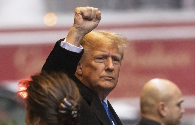 Das war dann wohl doch nichts. Donald Trump scheiterte mit seinem Antrag vor Gericht. (Archivbild)<span class='image-autor'>Foto: dpa/Yuki Iwamura</span>
