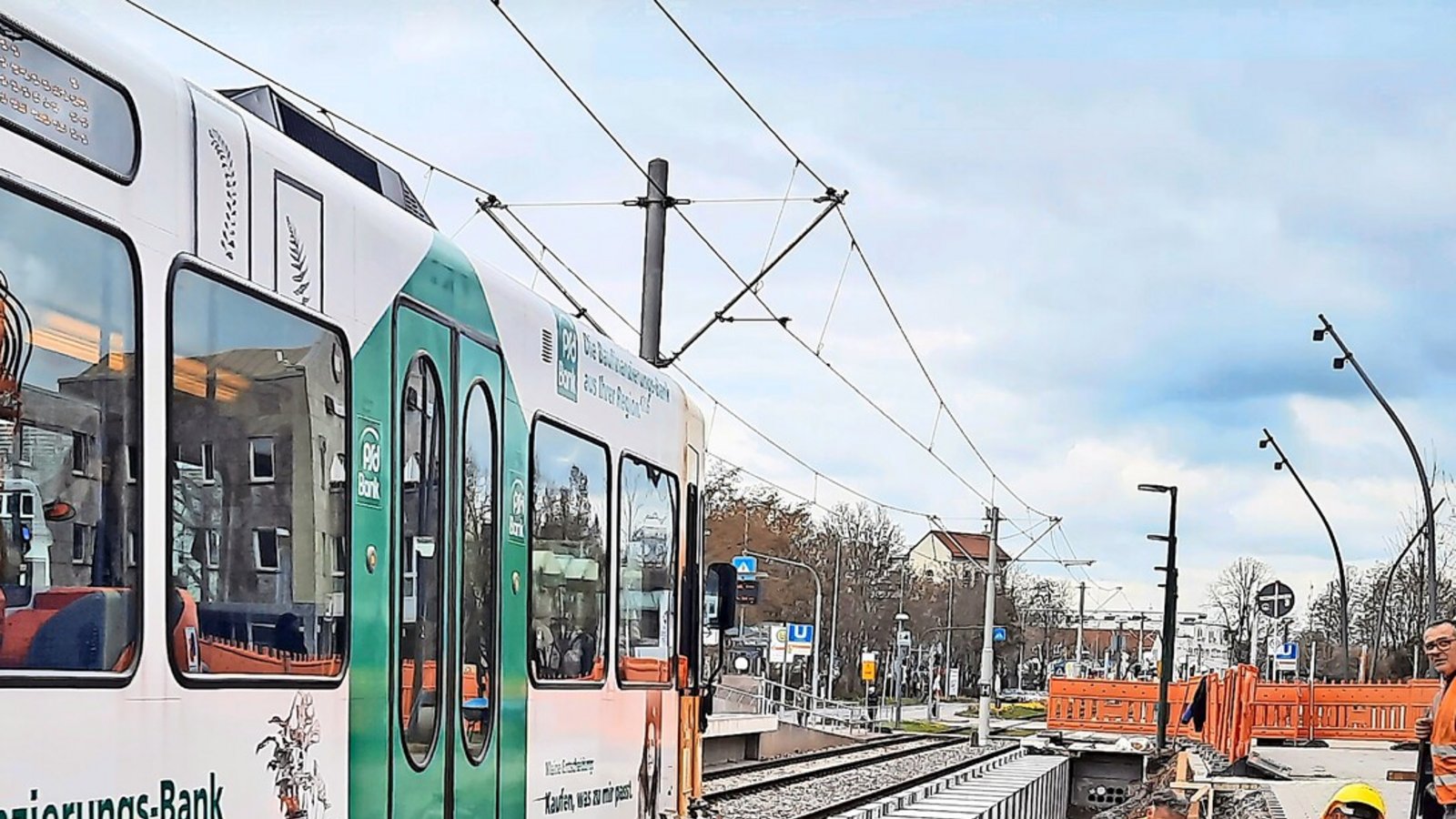 Für die Stadtbahnlinie U1 werden die Bahnsteige verlängert. Nach den Sommerferien wollen die SSB die letzten drei Haltestellen auf der Strecke ausbauen.Foto: Herrmann Für die Stadtbahnlinie U1 werden die Bahnsteige verlängert. Nach den Sommerferien wollen die SSB die letzten drei Haltestellen auf der Strecke ausbauen.Foto: Herrmann