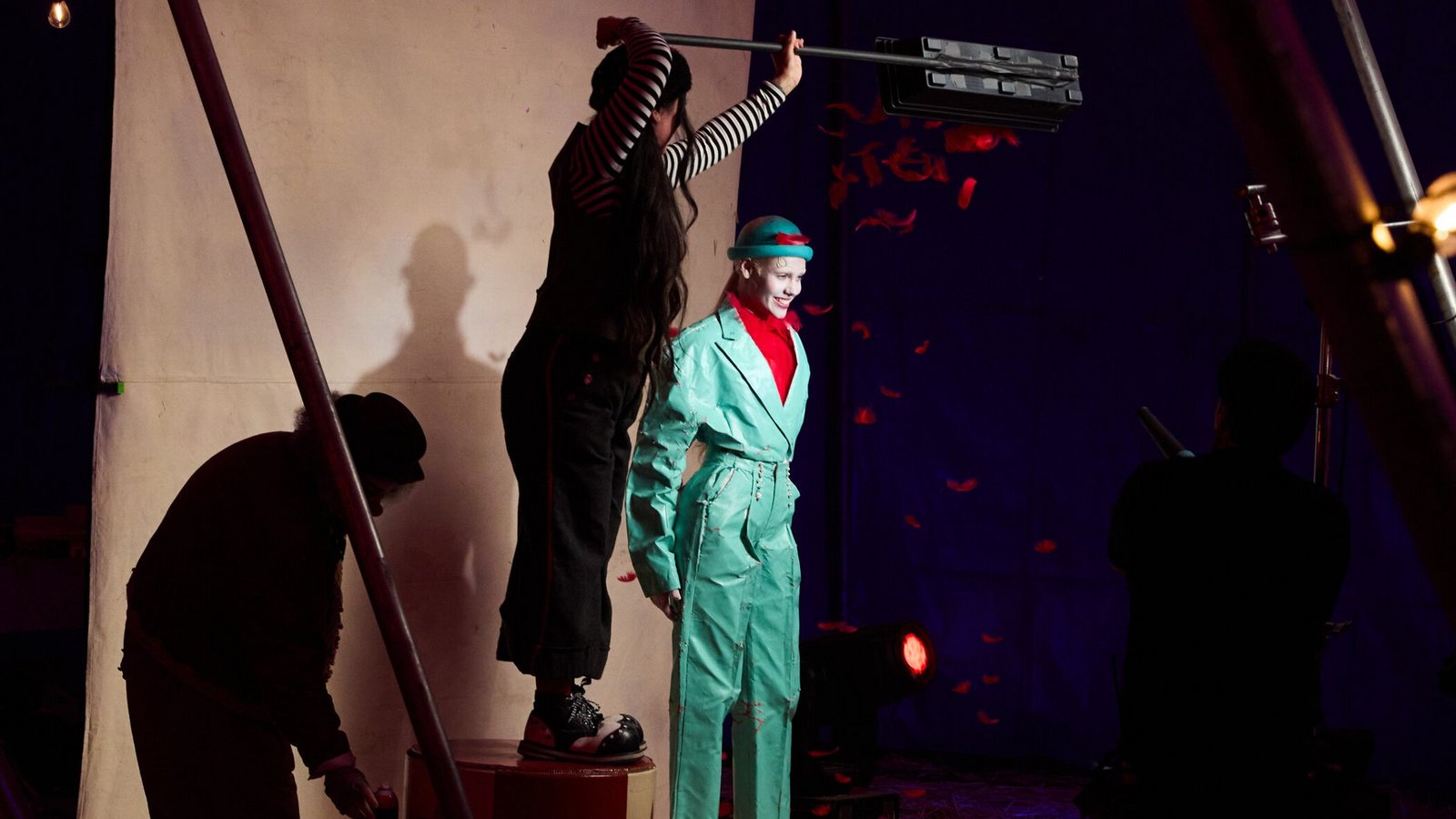 In der letzten Folge von GNTM ging es für Daniela verkleidet in die Manege.Foto: ProSieben/Max Montgomery In der letzten Folge von GNTM ging es für Daniela verkleidet in die Manege.Foto: ProSieben/Max Montgomery