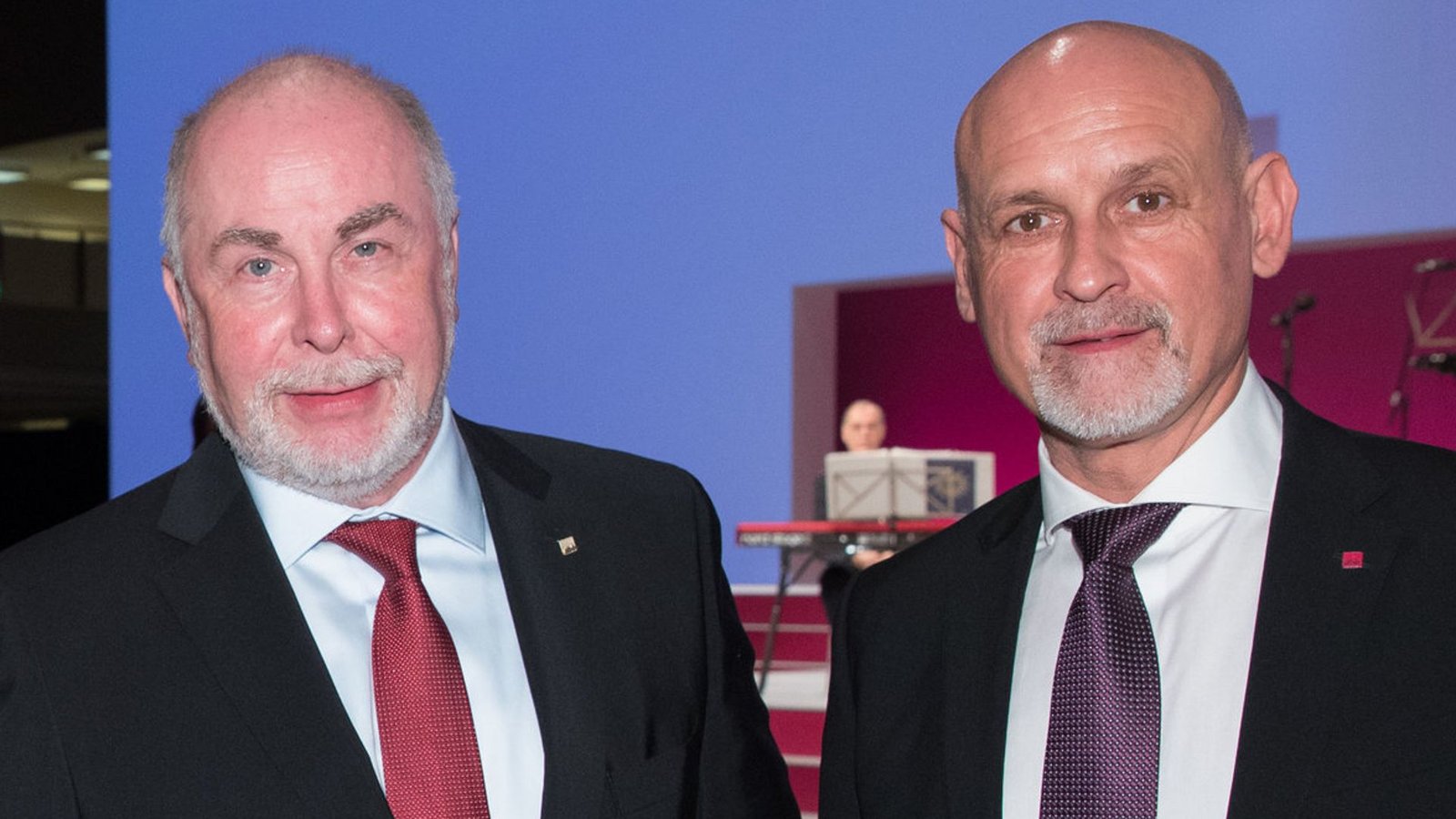 Der langjährige DBB-Vorsitzende Ulrich Silberbach (links) und Volker Geyer, der ihm an diesem Montag nachfolgen soll.Foto: dpa Der langjährige DBB-Vorsitzende Ulrich Silberbach (links) und Volker Geyer, der ihm an diesem Montag nachfolgen soll.Foto: dpa
