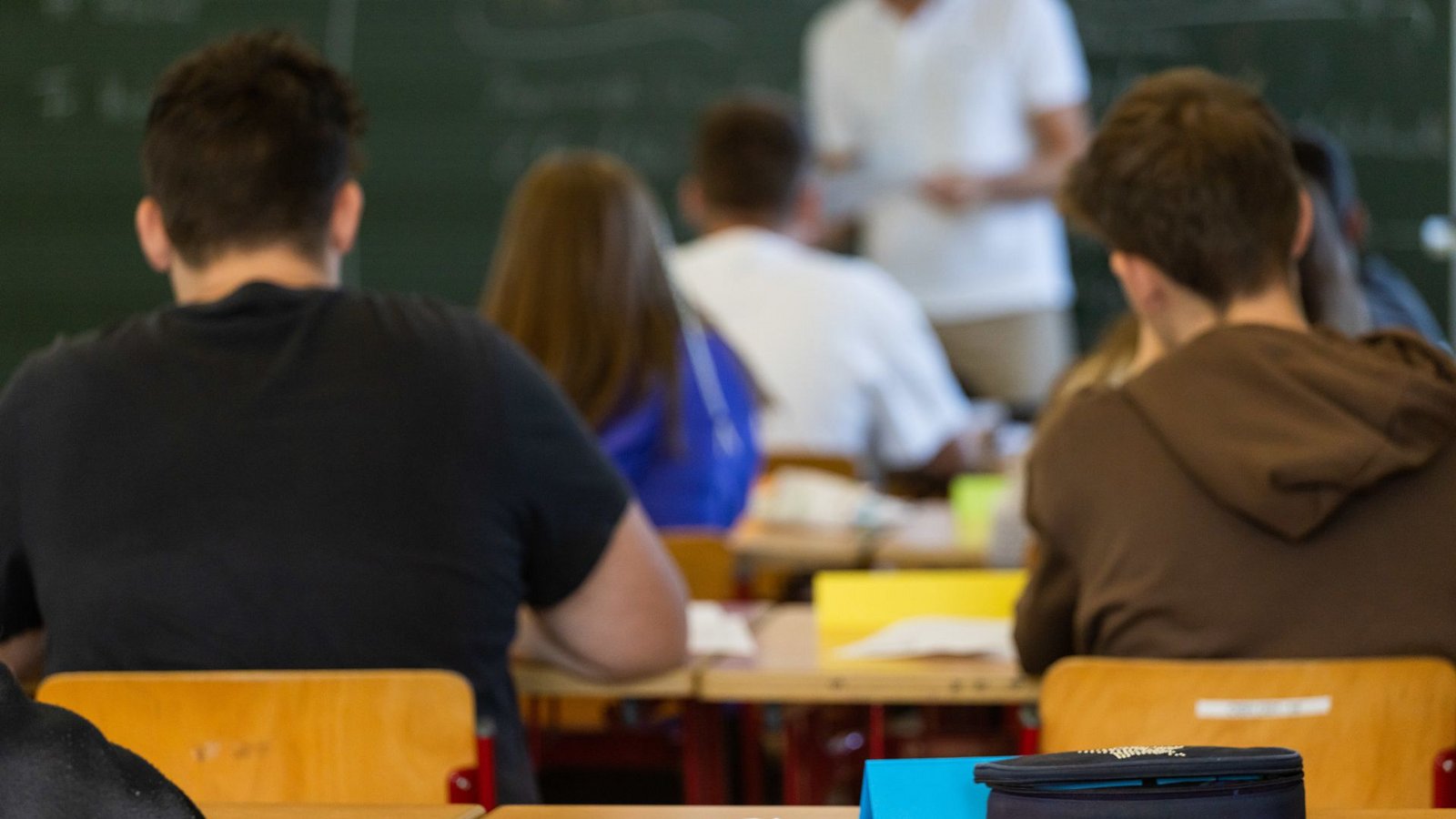 Fehltage gehören in Schulen im Winter dazu. (Symbolbild)Foto: dpa/Philipp von Ditfurth Fehltage gehören in Schulen im Winter dazu. (Symbolbild)Foto: dpa/Philipp von Ditfurth