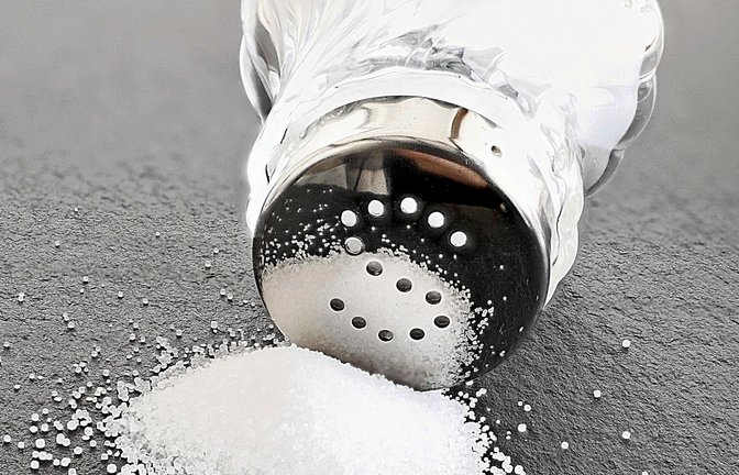 Zu viel Salz ist ungesund.<span class='image-autor'>Foto: stock.adobe.com/Reinhard Sester</span>