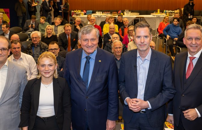 Neujahrsempfang des FDP-Kreisverbandes in Ludwigsburg (von links): Paul Wien, Helena Herzig, Hans-Ulrich Rülke, Christian Dürr und Wolfgang Vogt.  <span class='image-autor'>Foto: Julia Rahn</span>