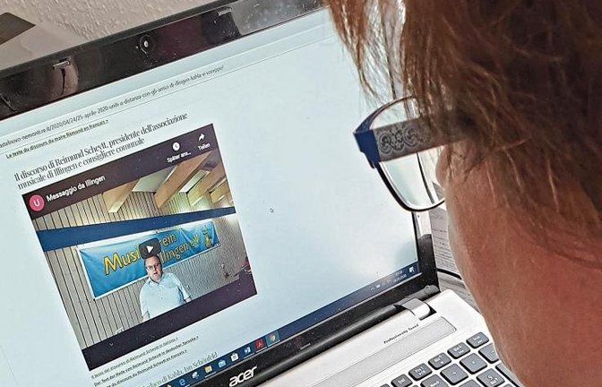 Weil am 25. April keine Gedenkfeierlichkeiten stattfinden konnten, schickte unter anderem der Vorsitzende des Musikvereins Illingen eine Videobotschaft nach Castelnovo. Foto/Screenshot: Rieger