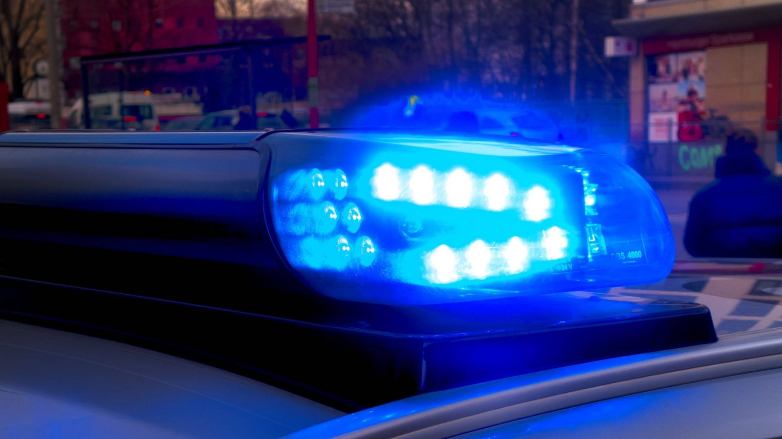 Die Polizei sucht mit einem Foto nach einer Teenagerin aus Böbingen an der Rems im Ostalbkreis (Symbolfoto).Foto: IMAGO/teamwork/IMAGO/Achim Duwentäster Die Polizei sucht mit einem Foto nach einer Teenagerin aus Böbingen an der Rems im Ostalbkreis (Symbolfoto).Foto: IMAGO/teamwork/IMAGO/Achim Duwentäster