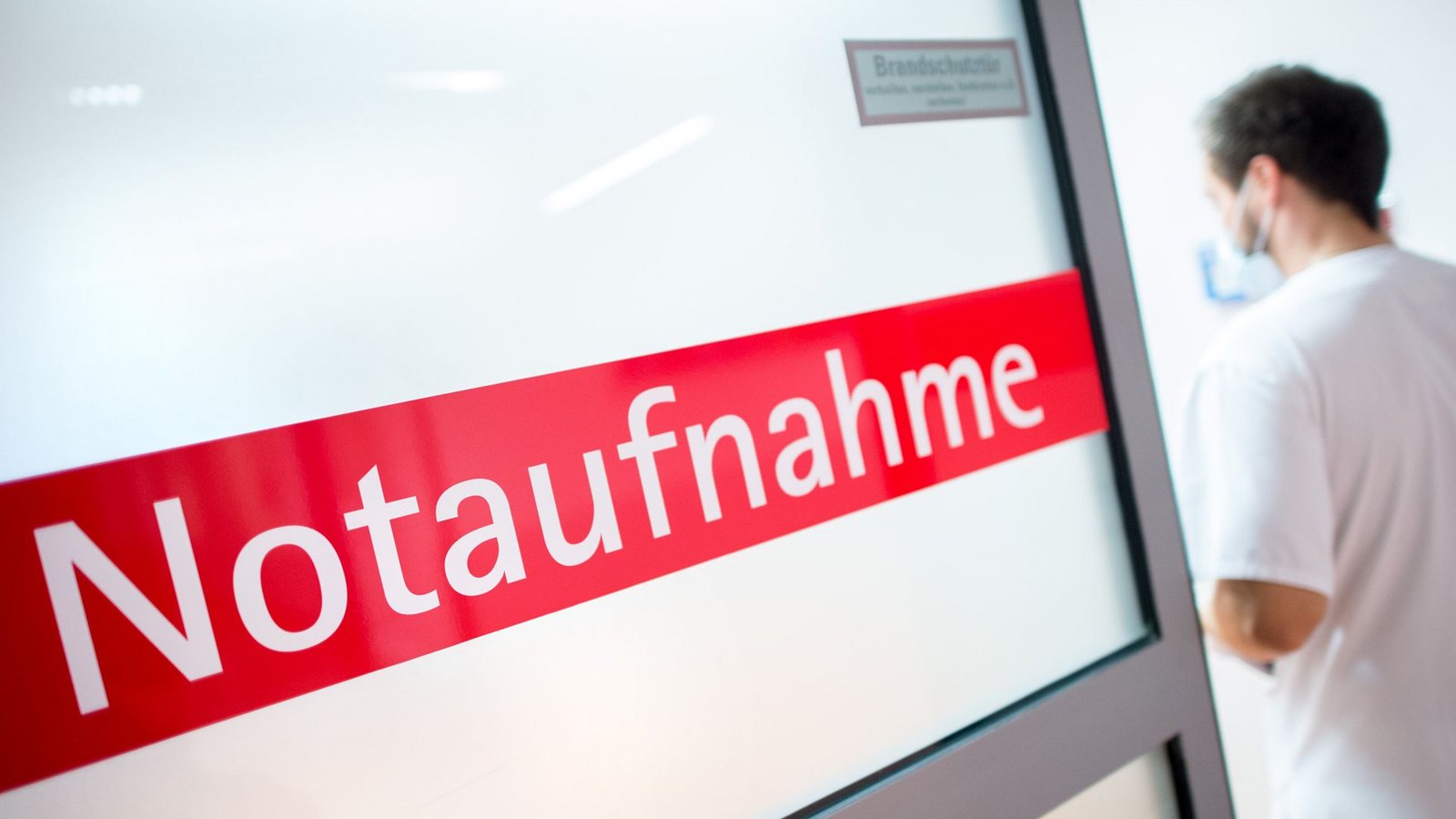 Die Pflege ist selbst zum Notfall geworden.Foto: Hauke-Christian Dittrich/dpa/Hauke-Christian Dittrich Die Pflege ist selbst zum Notfall geworden.Foto: Hauke-Christian Dittrich/dpa/Hauke-Christian Dittrich