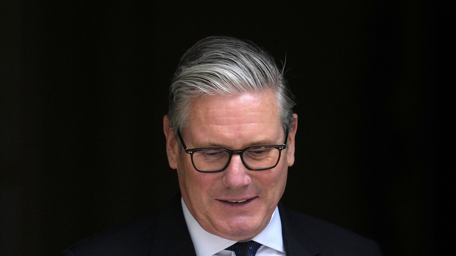 Tief in der Krise: Der britische Premierminister Keir Starmer. (Archivbild)Foto: Kin Cheung/AP/dpa Tief in der Krise: Der britische Premierminister Keir Starmer. (Archivbild)Foto: Kin Cheung/AP/dpa