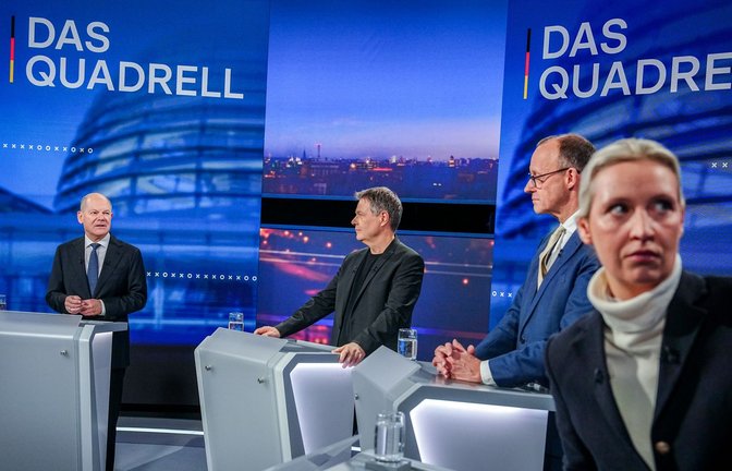 Rechtsaußen: AfD-Spitzenkandidatin Alice Weidel hat nicht nur Probleme mit der politischen Konkurrenz.<span class='image-autor'>Foto: dpa/Kay Nietfeld</span>