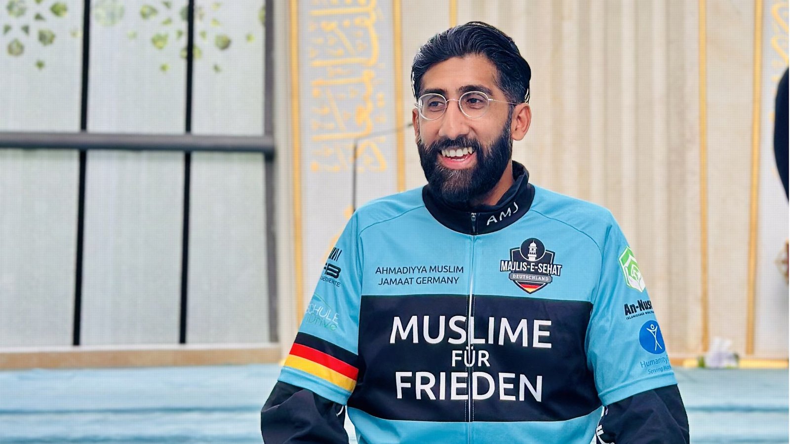 Mahmood Ahmad Malhi macht sich mit der Ahmadiyya Muslim Gemeinde stark für einen friedlichen Islam.Foto: privat Mahmood Ahmad Malhi macht sich mit der Ahmadiyya Muslim Gemeinde stark für einen friedlichen Islam.Foto: privat