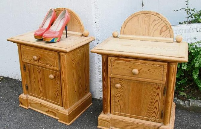 Wie wär’s mit einer neuen Kommode fürs Schlafzimmer? In Vaihingen stand am Wochenende dieses schöne Möbelstück – wahlweise auch als Schuhschränkchen zu verwenden – zum Abholen an der Straße.  Foto: Rostek