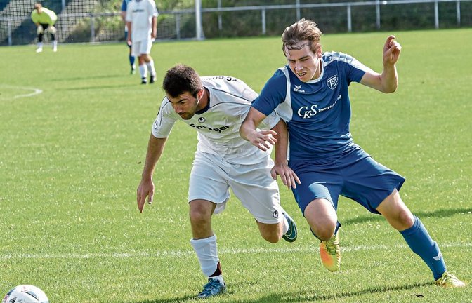 Marcel Rähmer (rechts) ist der Sprung von den Jugendmannschaften zu den Aktiven beim TSV Aurich gelungen.  Foto: Leitner
