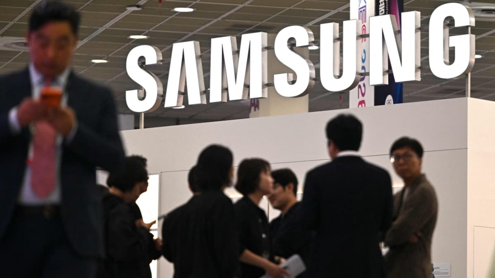 Wann erscheint das Samsung Galaxy S27? Alle aktuellen Gerüchte zu Release, Preis, Modellen und Ausstattung der neuen Smartphone-Generation im Überblick.JUNG YEON-JE/afp