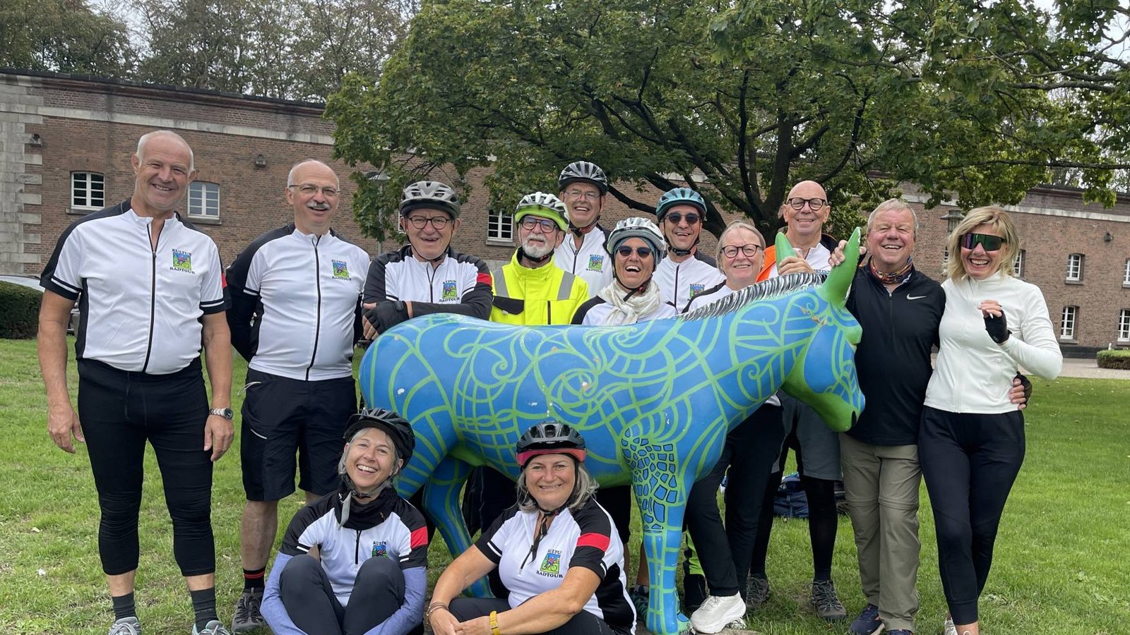 In Wesel begegnen die Teilnehmenden der Kultur-Radtour allerorten dem Esel. Foto: p In Wesel begegnen die Teilnehmenden der Kultur-Radtour allerorten dem Esel. Foto: p