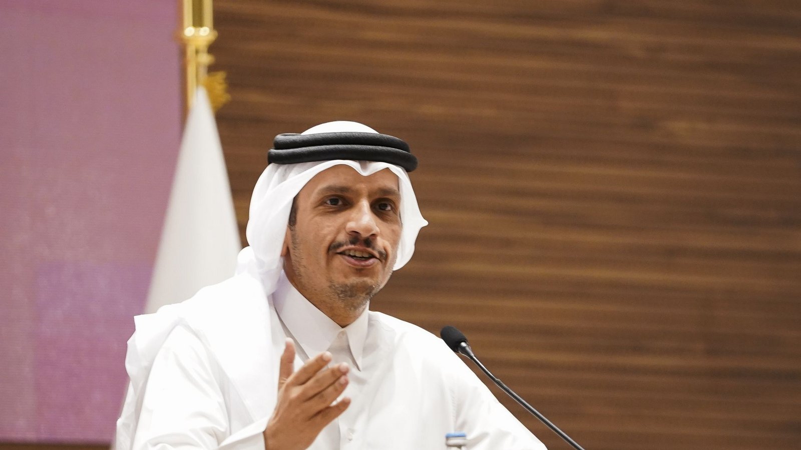 Der Ministerpräsident von Katar, Mohammed bin Abdulrahman Al Thani , ist ein wichtiger Vermittler in der aktuellen Nahost-Krise.Foto: Nathan Howard/Pool Reuters/dpa Der Ministerpräsident von Katar, Mohammed bin Abdulrahman Al Thani , ist ein wichtiger Vermittler in der aktuellen Nahost-Krise.Foto: Nathan Howard/Pool Reuters/dpa