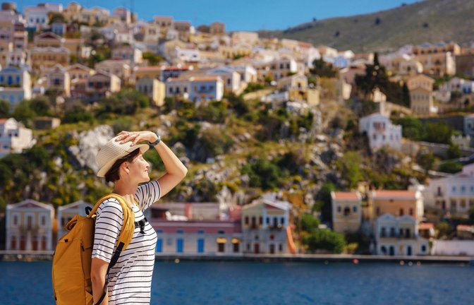 Die bunten Häuser am Hafen der kleinen Insel Symi sind ein beliebtes Fotomotiv.<span class='image-autor'>Foto: /Pond5 Images</span>