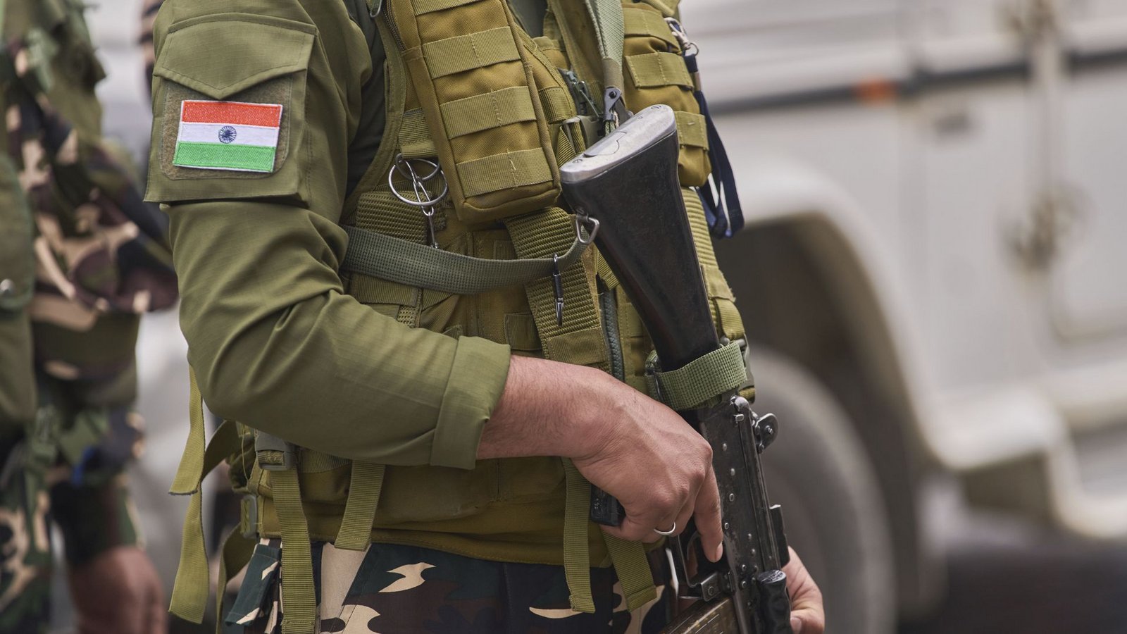 Ein indischer Soldat hält Wache in Srinagar, im indisch kontrollierten Kaschmir.Foto: dpa/AP/Dar Yasin