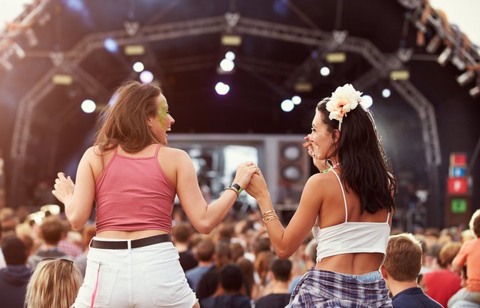 Habe ich an alles gedacht? Die Packliste für ein Festival kann schnell für Stress sorgen.<span class='image-autor'>Foto: Monkey Business Images / shutterstock.com</span>
