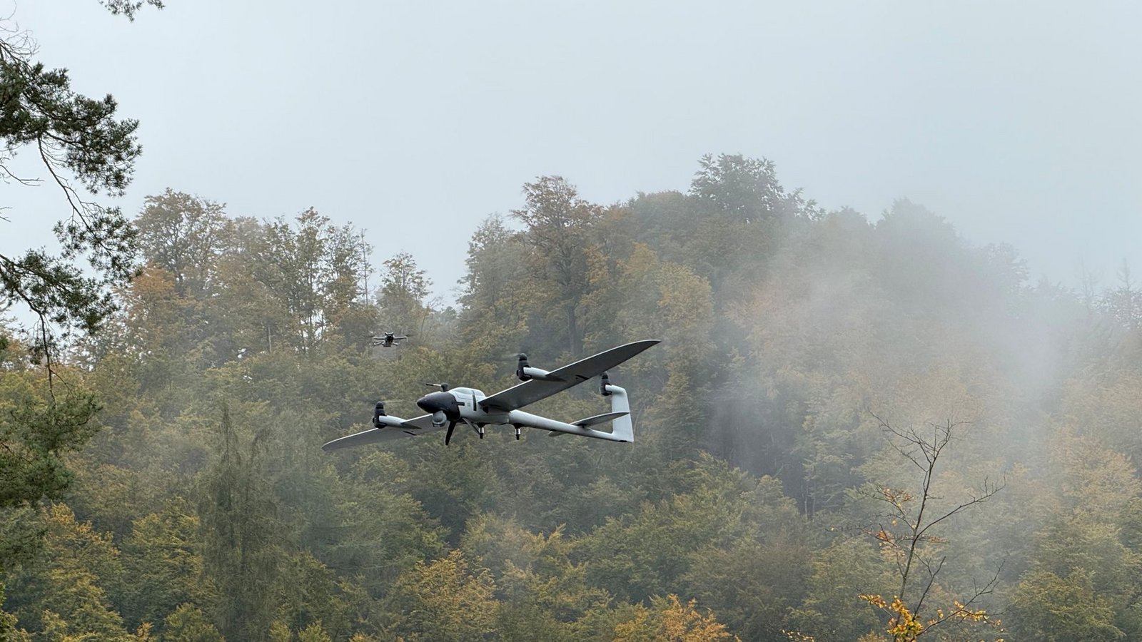 Zivile Drohne zur Früherkennung von Waldbränden in Deutschland – nicht jeder darf so ein Ding fliegen.Foto: Michael Bauer/dpa Zivile Drohne zur Früherkennung von Waldbränden in Deutschland – nicht jeder darf so ein Ding fliegen.Foto: Michael Bauer/dpa