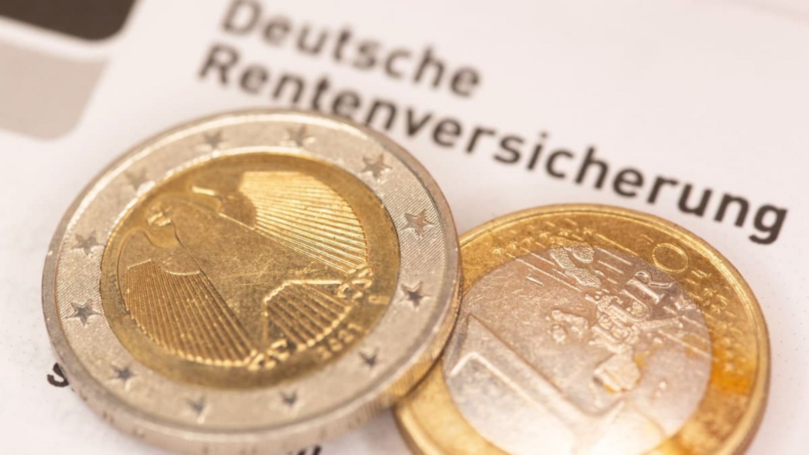 Die&nbsp;Abschaffung der Frührente ohne Abschläge nach 45 Beitragsjahren&nbsp;geht auf einen Vorschlag der Rentenkommission zurück (Symbolbild).Fernando Gutierrez-Juarez/dpa