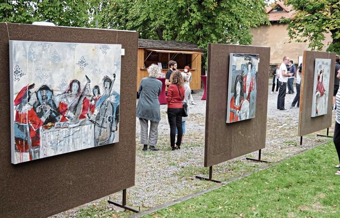 Bereits am ersten Tag war die Ausstellung mit rund 100 Besuchern gut frequentiert.  Fotos: Friedrich
